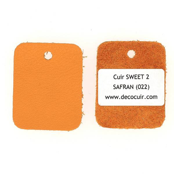 Un échantillon de cuir de vachette SWEET 2 - SAFRAN