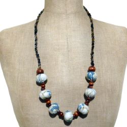 Collier Mode Ethnique Perles en Bois et Tissu Batik