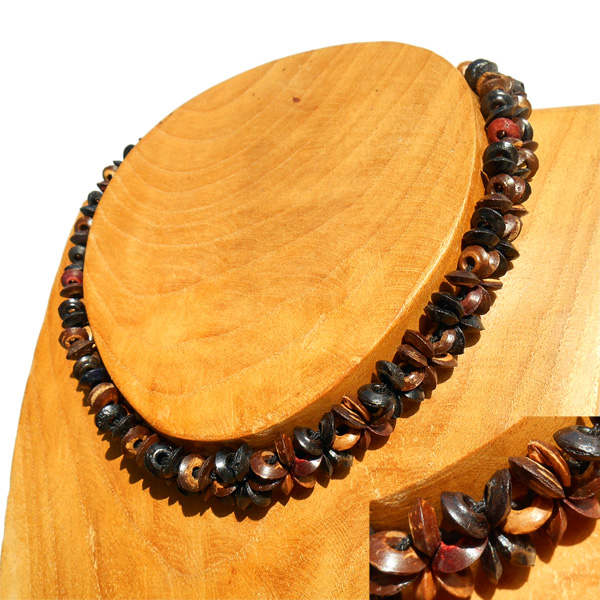 Collier Original ras de cou Perles en Noix de Coco sur élastique