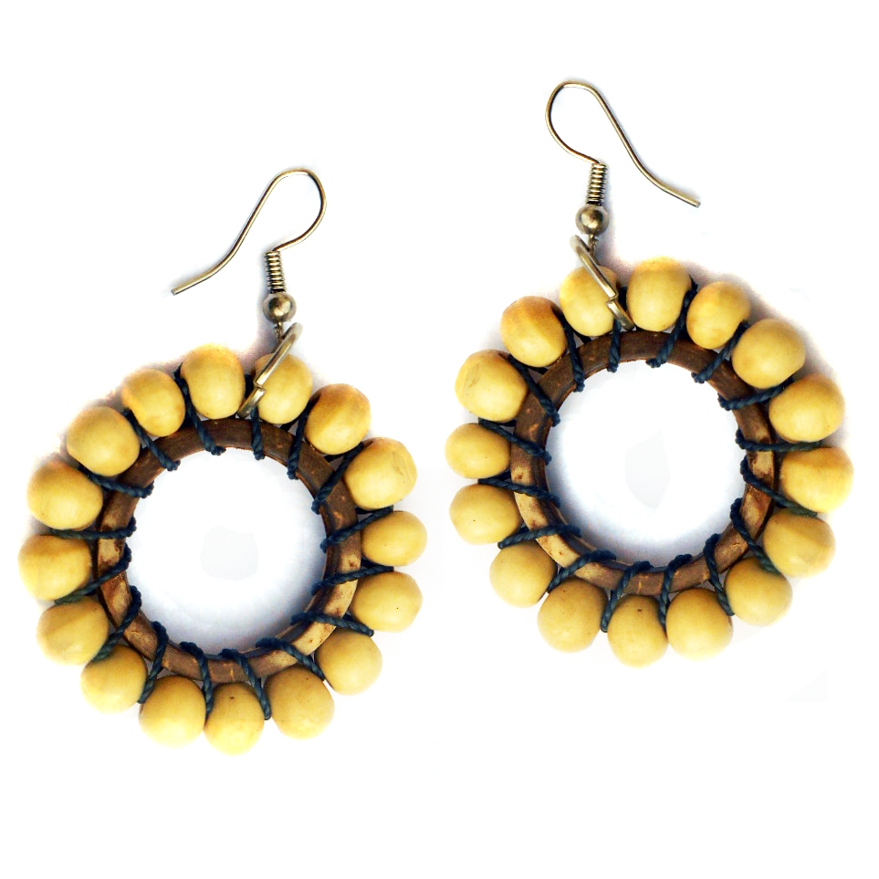 Boucles d'oreilles anneaux en coco et perles en bois naturel