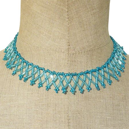 Collier collerette bleu en perles de rocailles artisanal