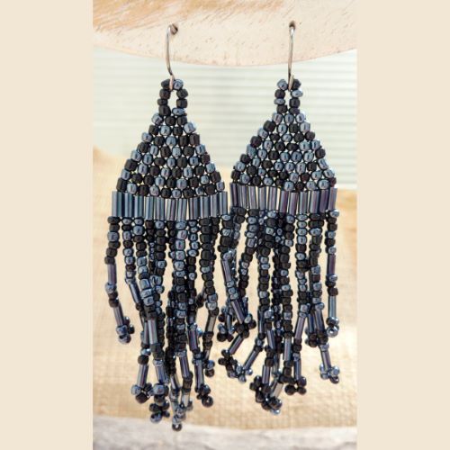 Boucles d'oreilles à franges gris métallisé et noir en Perles de Rocailles