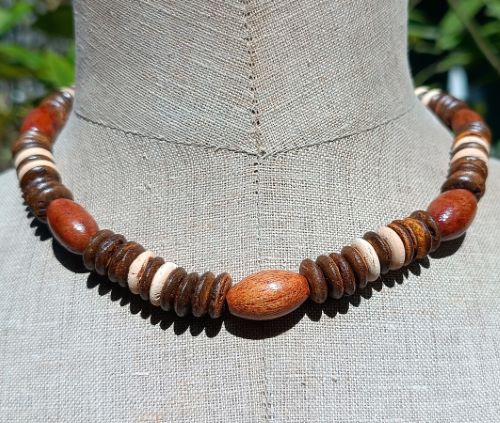 Collier SURF perles ovale en bois et en noix de coco 