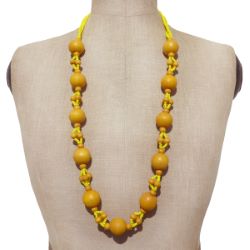 Collier jaune en bois perles boules et rocailles