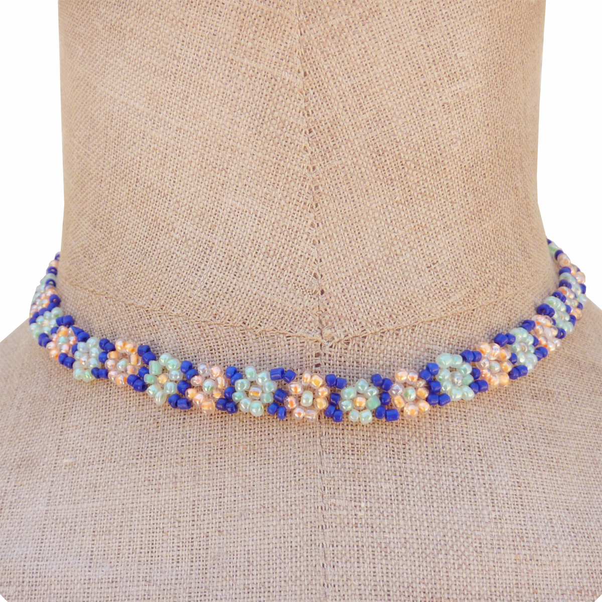 Collier fleurs en perles de rocaille Saumon Vert Bleu Artisanal