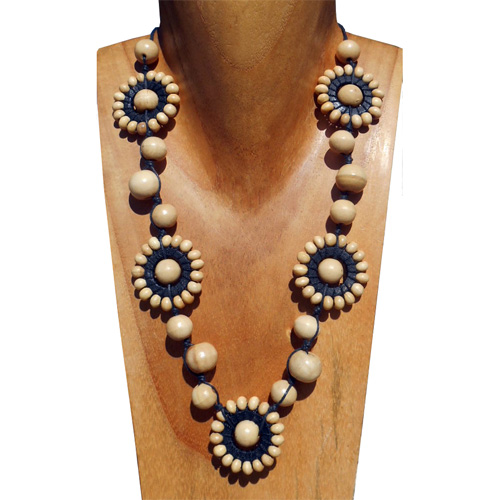 Collier Soleil Perles en bois beige