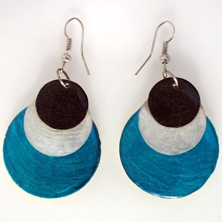 boucles d'oreilles originales en nacre cercles colorés artisanat de Bali
