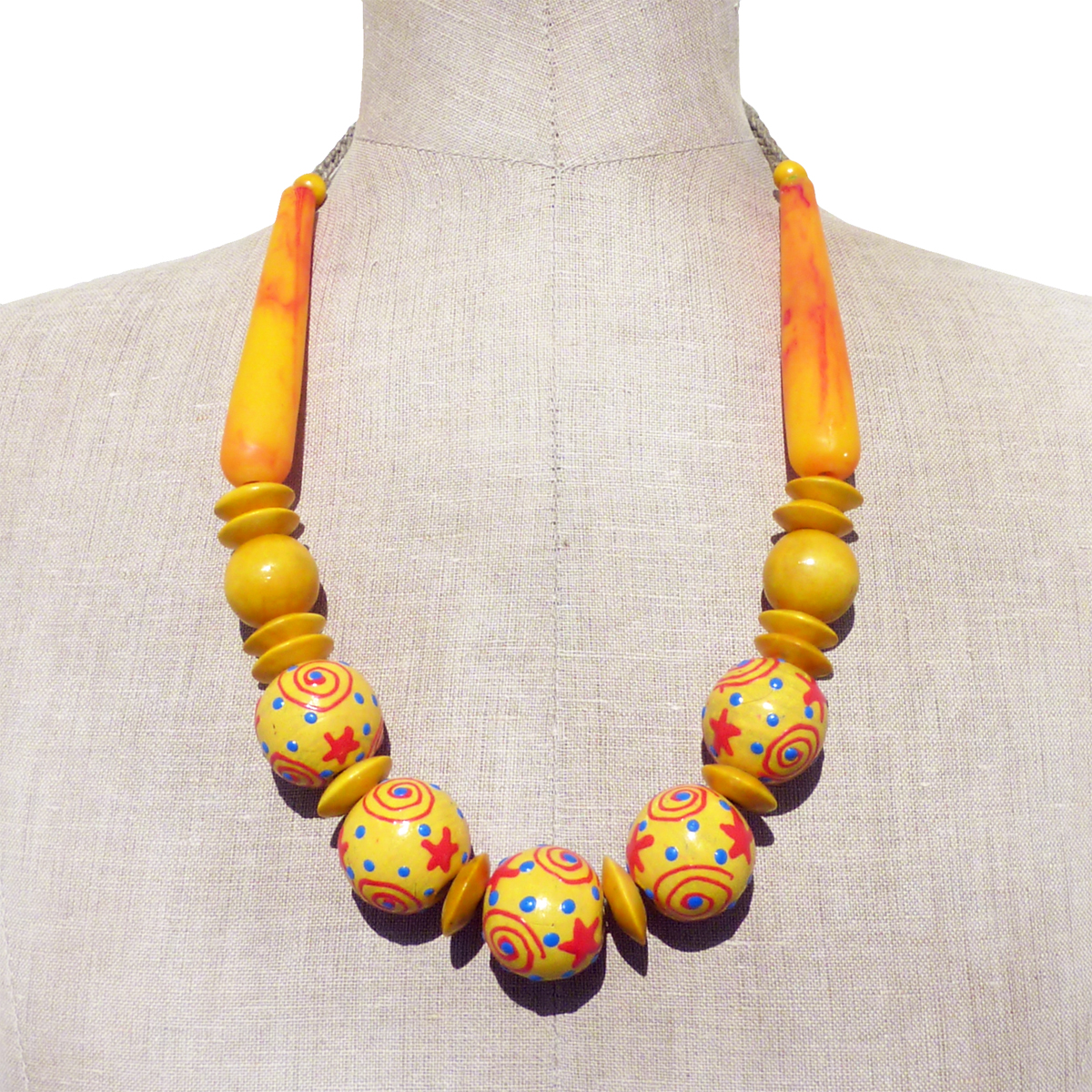 Collier jaune original en bois perles rondes peintes à la main