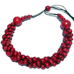 Collier Original en Bois grappe de perles en torsade Rouge Framboise