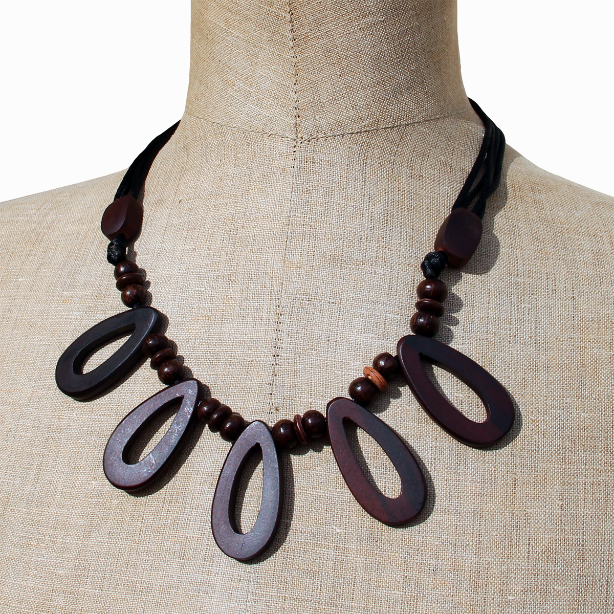 Collier en bois style Ethnique boucles avec perles en coco