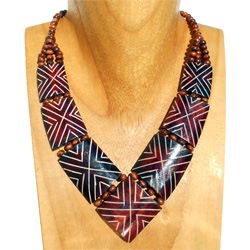 Collier Brun Plastron Style ethnique en Os Gravé