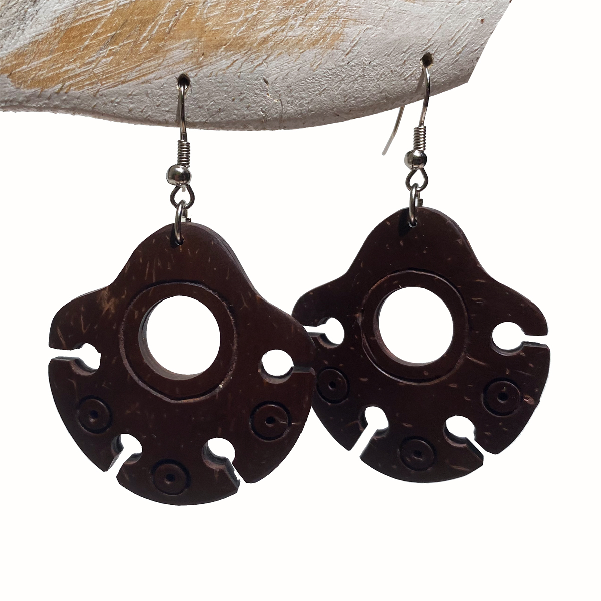 Boucles d'Oreilles en Noix de Coco style ethnique forme découpée