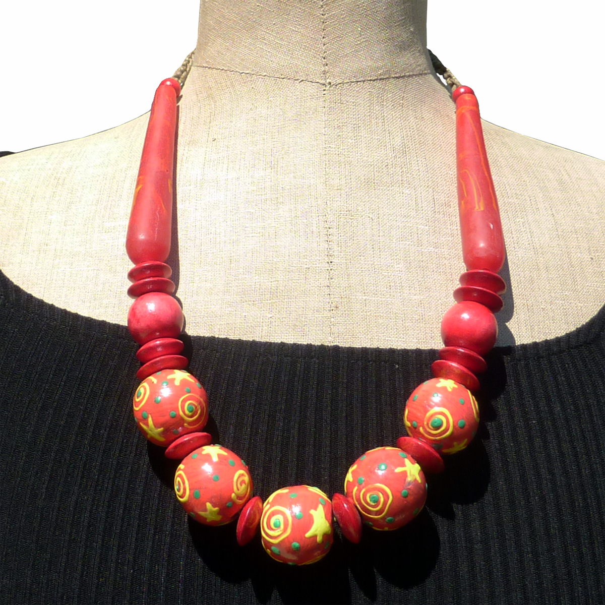 Collier Rouge original en bois perles rondes peintes à la main