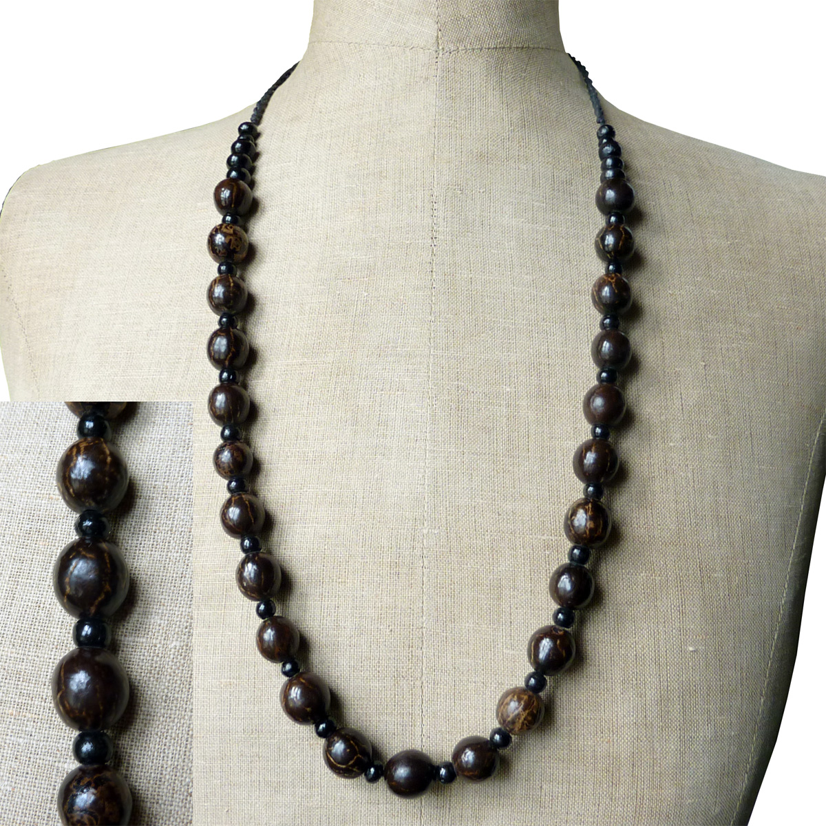 Collier en graines de palmier et perles en bois
