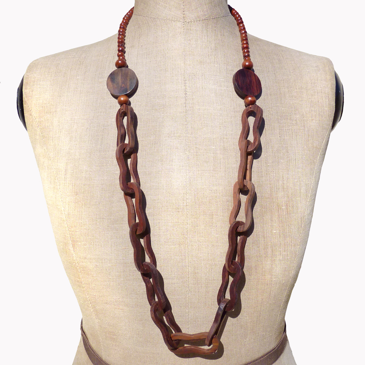 Collier en Bois Long original chaîne en maillons de bois naturel