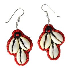 Boucles d'oreilles Originales pendantes Cauris et perles de rocaille rouges