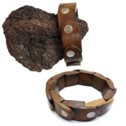 Bracelet en bois naturel avec incrustation de nacres - Artisanat de Bali