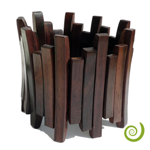 Bracelet en bois large manchette de lamelles de bois